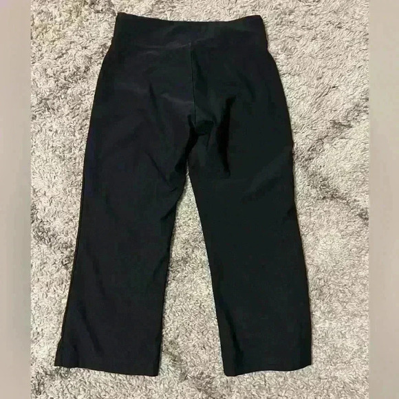 Nike capris size S wide leg capris-very flattering (SKU K119) - Picture 4 of 4